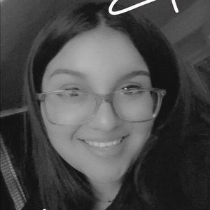 Meet your Posher, Gaby